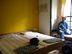 Hotel Review : Akshay Bungalow (Alibag, Maharashtra)